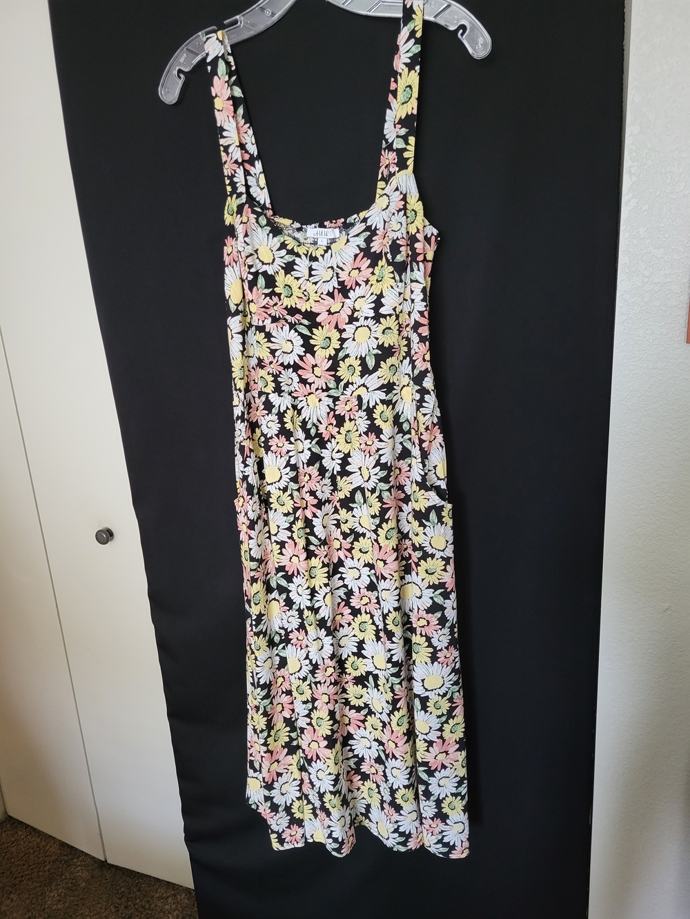 AUW Black Floral Midi Dress with Pink & Yellow Daisies